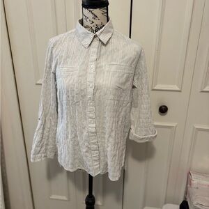 ITEM NO. 46: Jones of New York Signature Light Gray Striped Button-Down Shirt